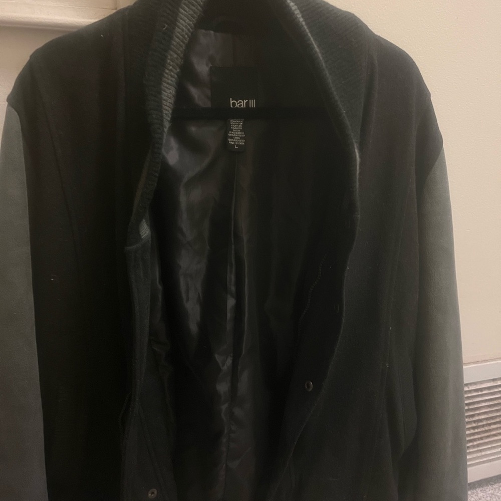 BAR III Wool varsity jacket zipper and buttons. Inside zipper size Large - Picture 6 of 8